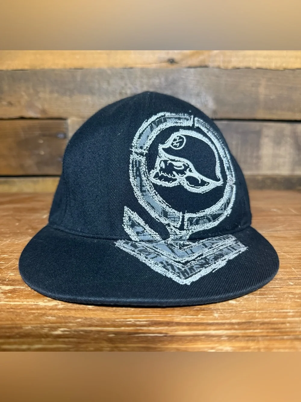 Metal Mulisha Black Flexfit Stretch Fit‎ Size Youth Hat Embroidered Skull Logo